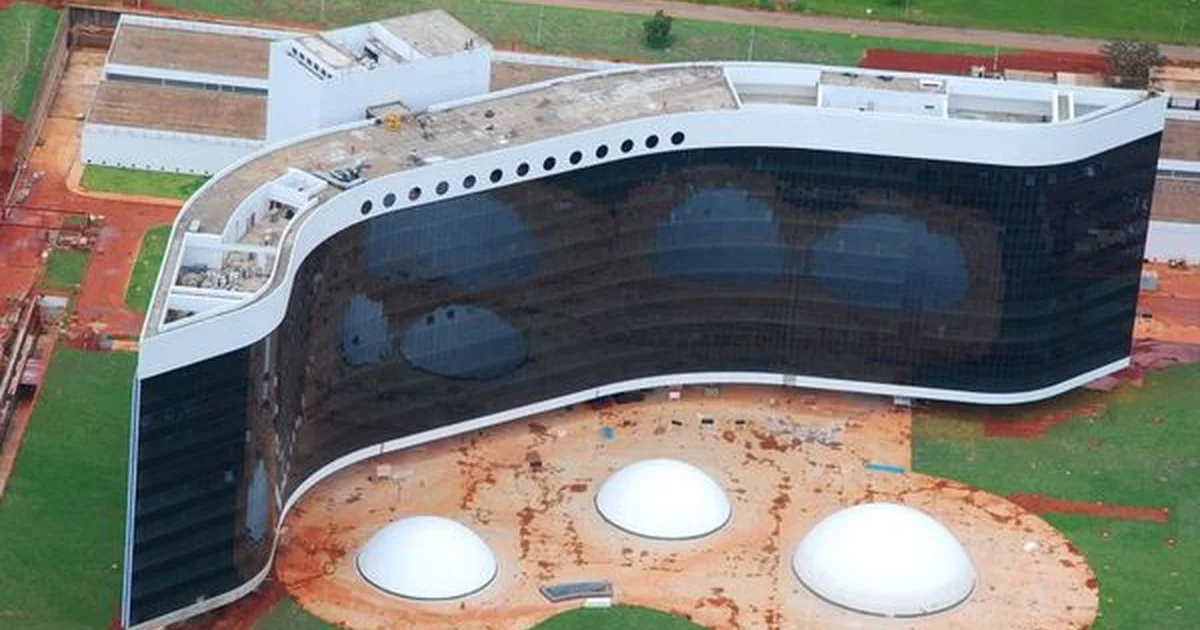 TSE Encerra Prazo de Substituição de Chapas e Consolidação dos Blocos na Reta Final da Corrida Presidencial 2026