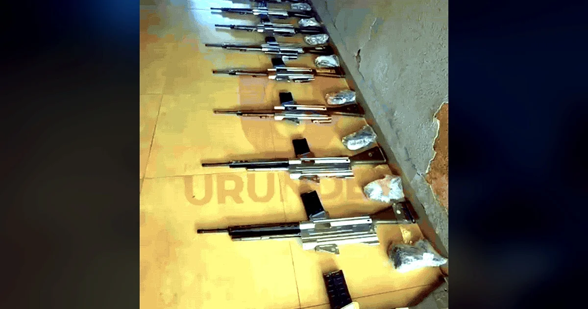 Polícia Apreende Arsenal com Trinta Fuzis na Fronteira Destinados a Favelas Brasileiras
