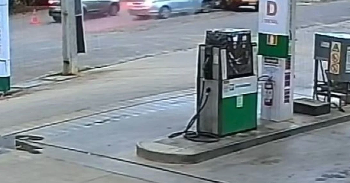 Motorista Embriagado Atinge Motocicleta e Viatura da Polícia Militar Durante Blitz na BR-356 em MG