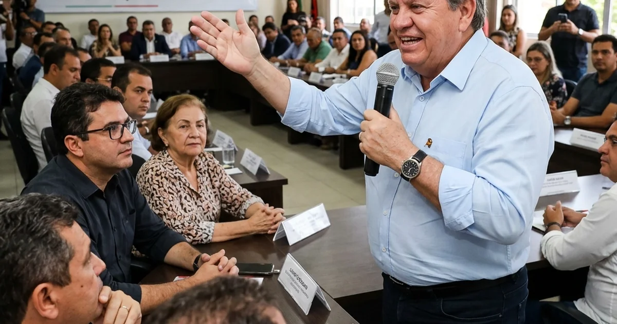 Articulação no Sertão: João Azevêdo Defende União da Base e Chapa Unificada na Paraíba