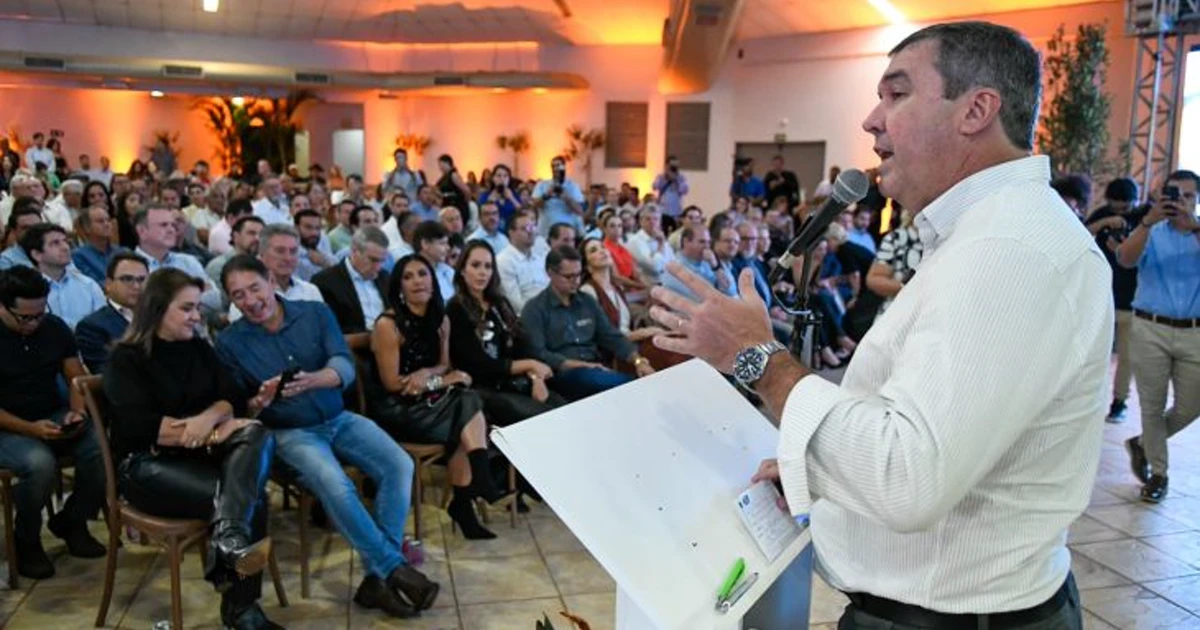 Riedel recebe Flávio Bolsonaro na Expogrande 2026 em Campo Grande