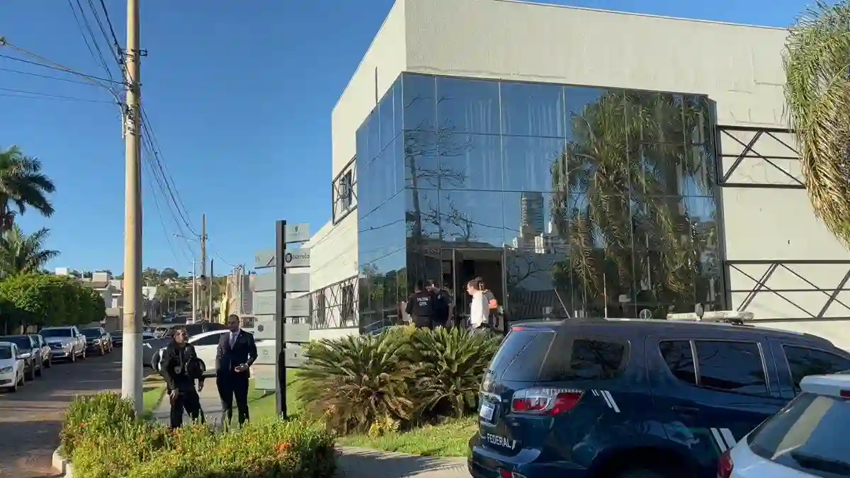 Operação Oncojuris: Polícia Civil e MPMS apreendem documentos em investigação de fraude em remédios de câncer do SUS